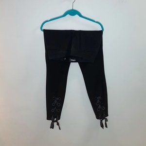 Express stretch mid-rise work legging with ribbon detail. XS; barely worn